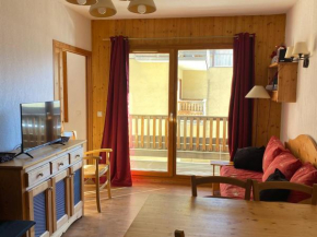 Appartement 2 pièces cabine, 6 personnes, piscine, parking, WiFi - FR-1-636-13